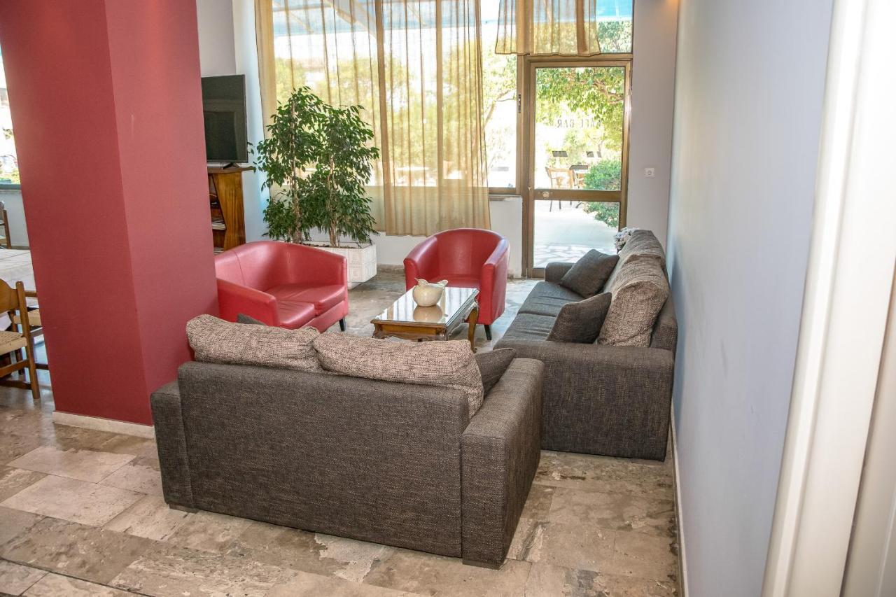 Telis Hotel Aigio Exterior photo