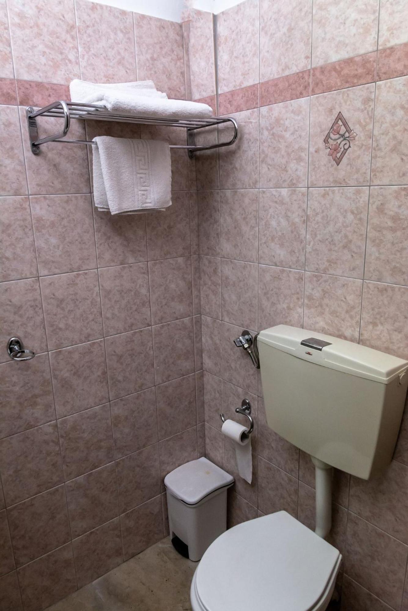 Telis Hotel Aigio Room photo